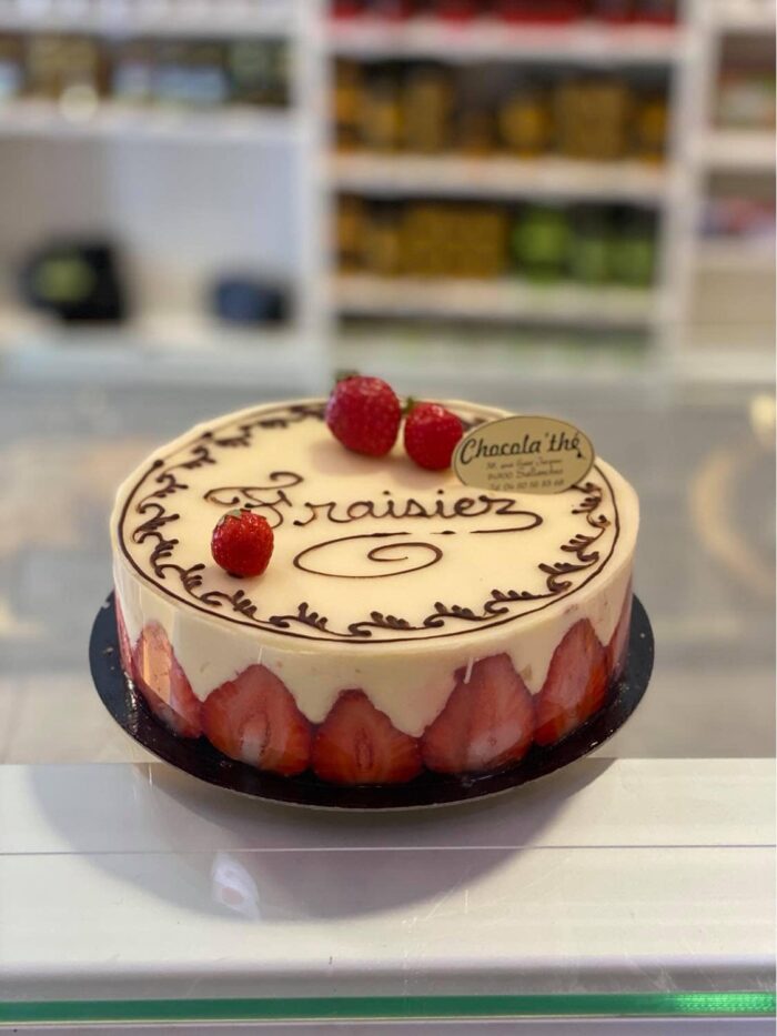 FRAISIER (pendant la saison des fraises)